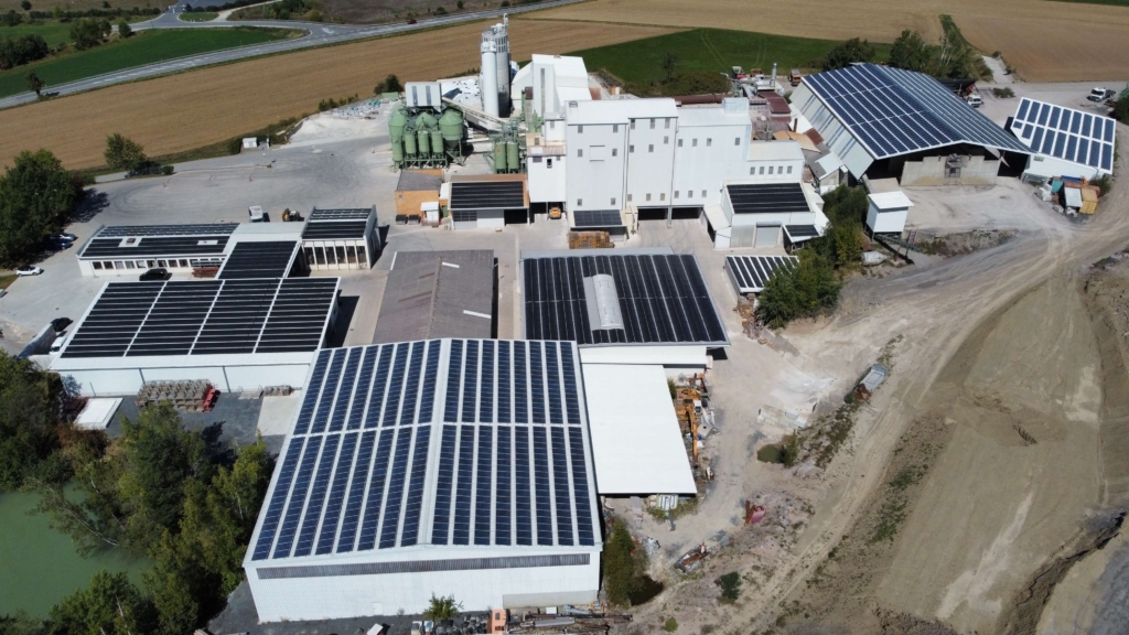 Gottfried - Neue Lagerhallen und Erweiterung der Solarstromerzeugung